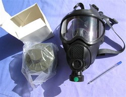 Unissued Belgian ARMY BEM 4GP Gas Mask and Filter